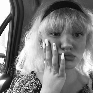 Meet your Posher, Abby